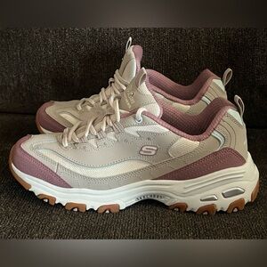 Skechers Women's D'Lites-Popular Vote Sneaker Shoes Size-7.5